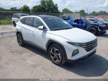  Salvage Hyundai TUCSON