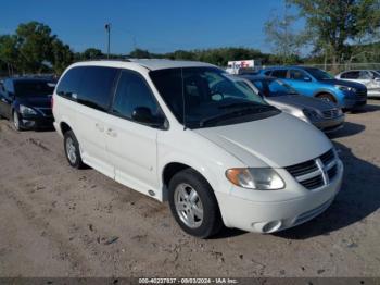  Salvage Dodge Grand Caravan