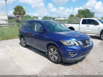  Salvage Nissan Pathfinder