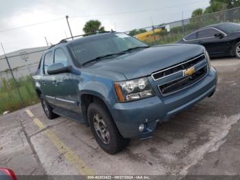  Salvage Chevrolet Avalanche 1500