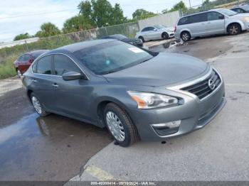  Salvage Nissan Altima