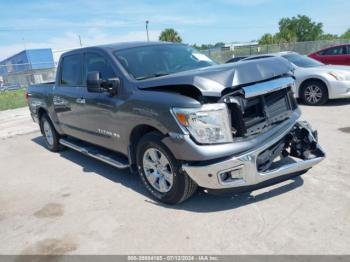  Salvage Nissan Titan