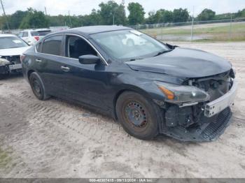  Salvage Nissan Altima