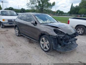  Salvage Porsche Cayenne