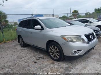  Salvage Nissan Pathfinder