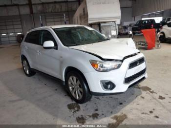  Salvage Mitsubishi Outlander