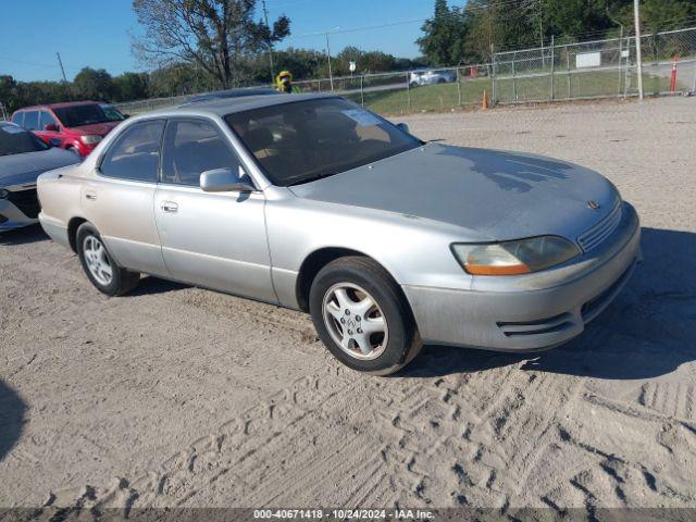  Salvage Lexus Es