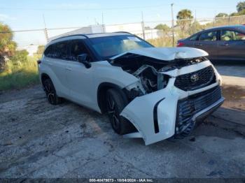  Salvage Toyota Highlander