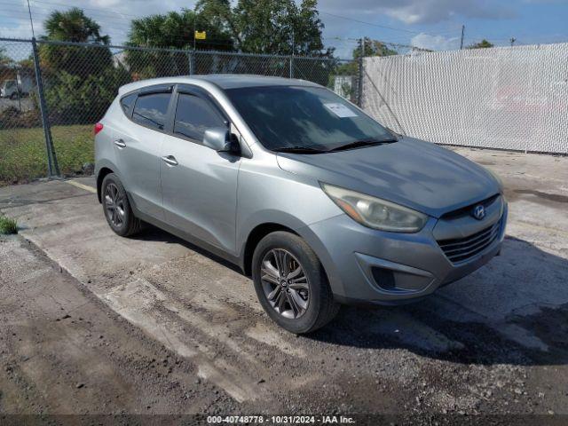  Salvage Hyundai TUCSON