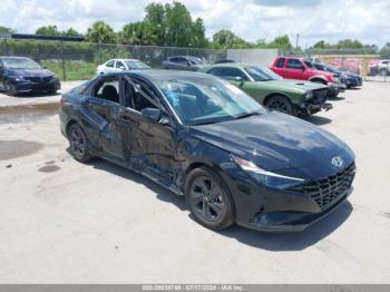  Salvage Hyundai ELANTRA