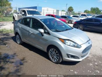  Salvage Ford Fiesta