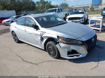  Salvage Nissan Altima