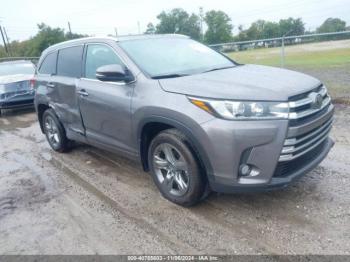  Salvage Toyota Highlander