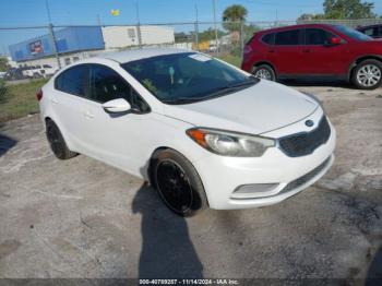  Salvage Kia Forte