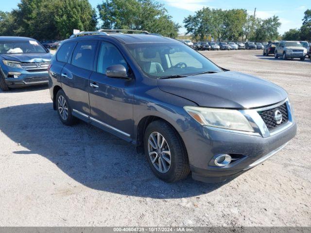  Salvage Nissan Pathfinder