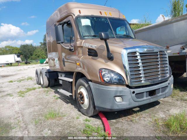  Salvage Freightliner Cascadia 113