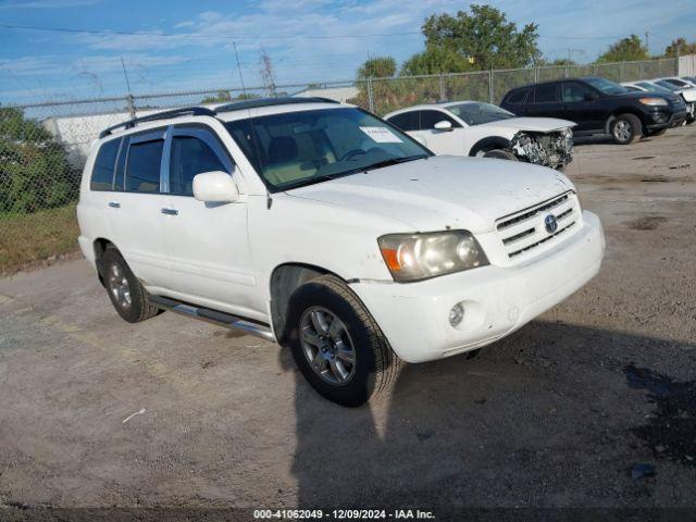  Salvage Toyota Highlander