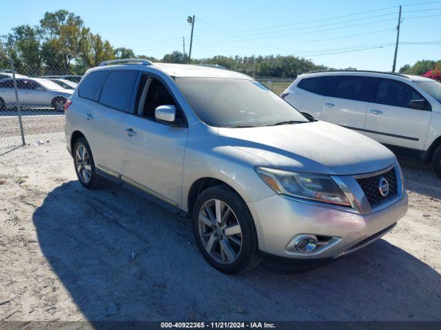  Salvage Nissan Pathfinder