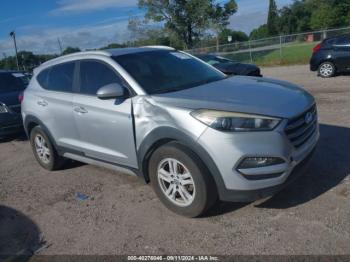  Salvage Hyundai TUCSON