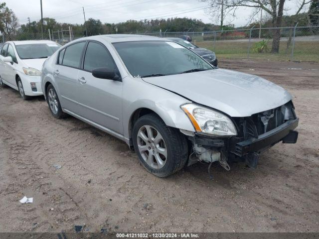  Salvage Nissan Maxima