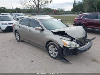  Salvage Nissan Altima