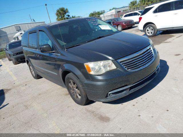  Salvage Chrysler Town & Country