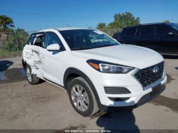  Salvage Hyundai TUCSON