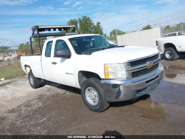  Salvage Chevrolet Silverado 2500