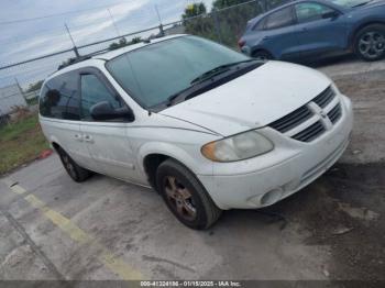  Salvage Dodge Grand Caravan