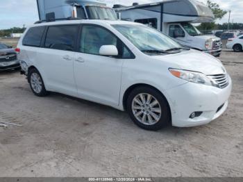  Salvage Toyota Sienna