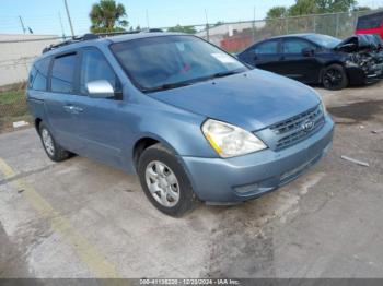  Salvage Kia Sedona