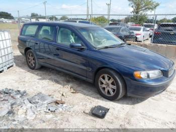  Salvage Volvo V70