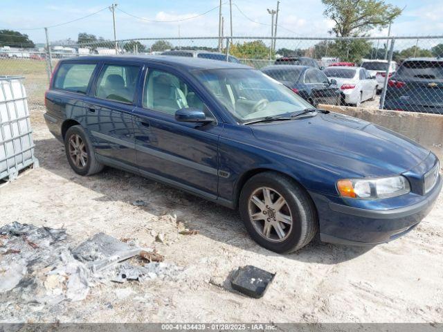  Salvage Volvo V70