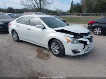  Salvage Nissan Altima