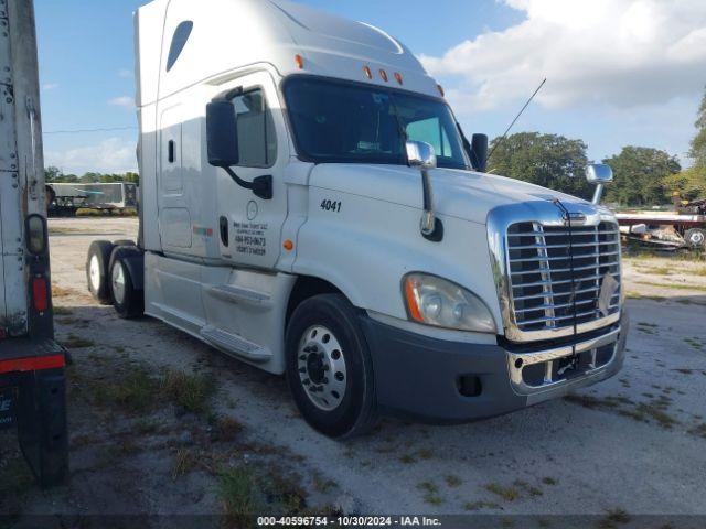  Salvage Freightliner Cascadia 125