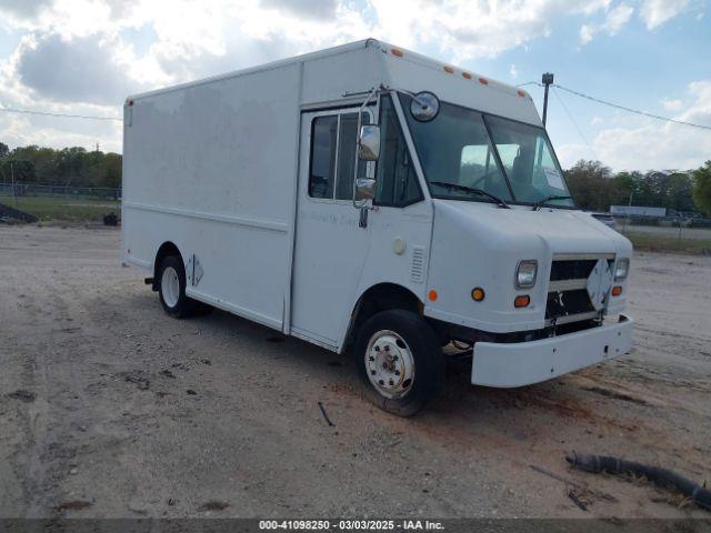  Salvage Freightliner Chassis