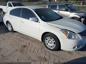  Salvage Nissan Altima