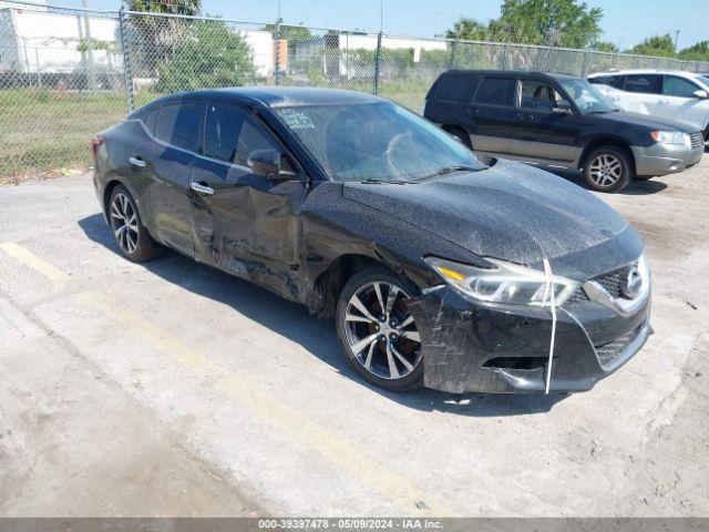  Salvage Nissan Maxima