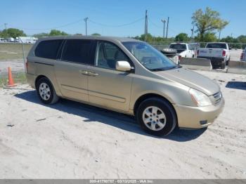  Salvage Kia Sedona