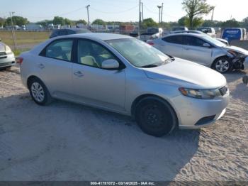  Salvage Kia Forte