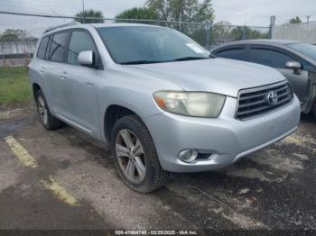  Salvage Toyota Highlander