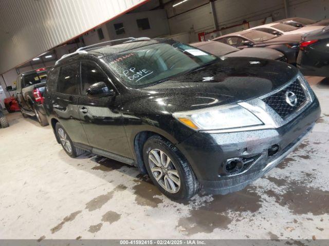  Salvage Nissan Pathfinder