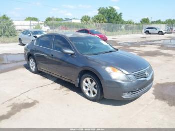  Salvage Nissan Altima