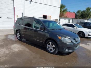  Salvage Volkswagen Routan
