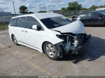  Salvage Toyota Sienna