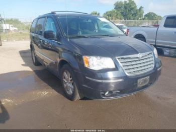  Salvage Chrysler Town & Country