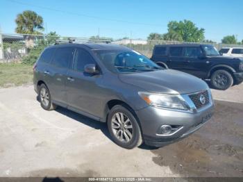  Salvage Nissan Pathfinder