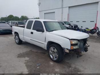  Salvage Chevrolet Silverado 1500