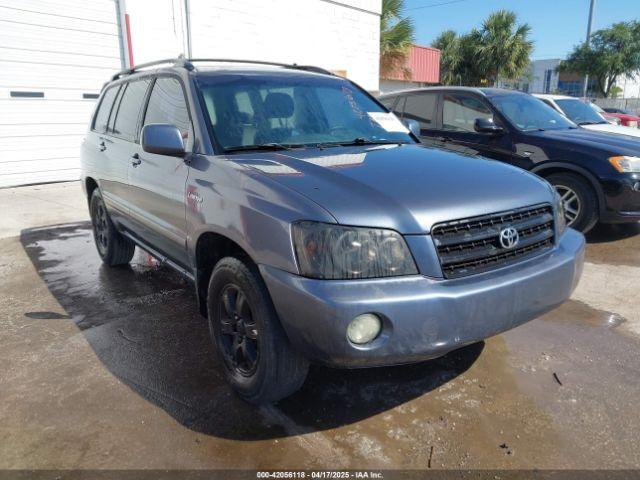  Salvage Toyota Highlander