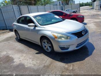  Salvage Nissan Altima